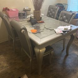 Dining Room Table Chair Set