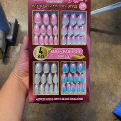 Press On Nails