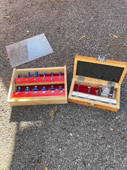 Router bits set
