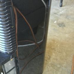 12000 BTU Air Conditioner/ Dehumidifier 