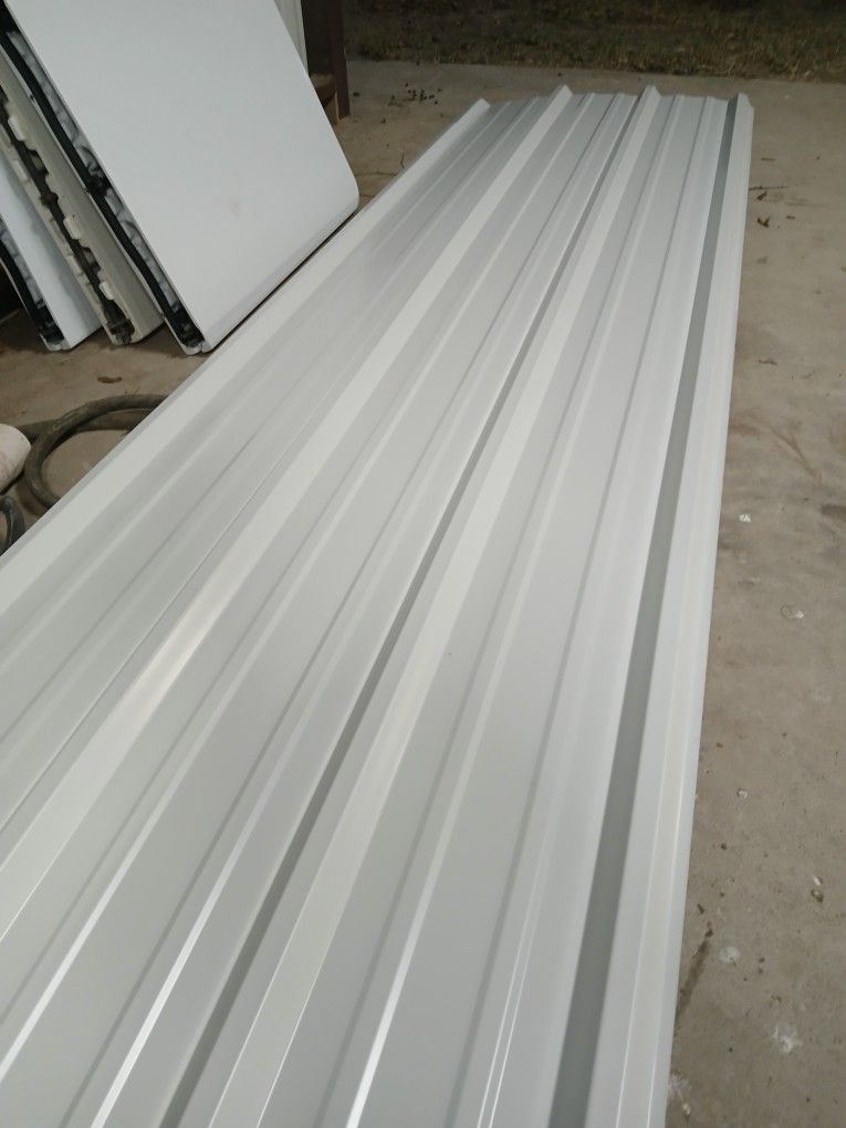 Lamina Nueva Blanca De 11pies $2.55 El Pie