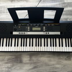 Yamaha PSR-E243 61-Key Portable Digital Keyboard with power cable. Runs Perfect