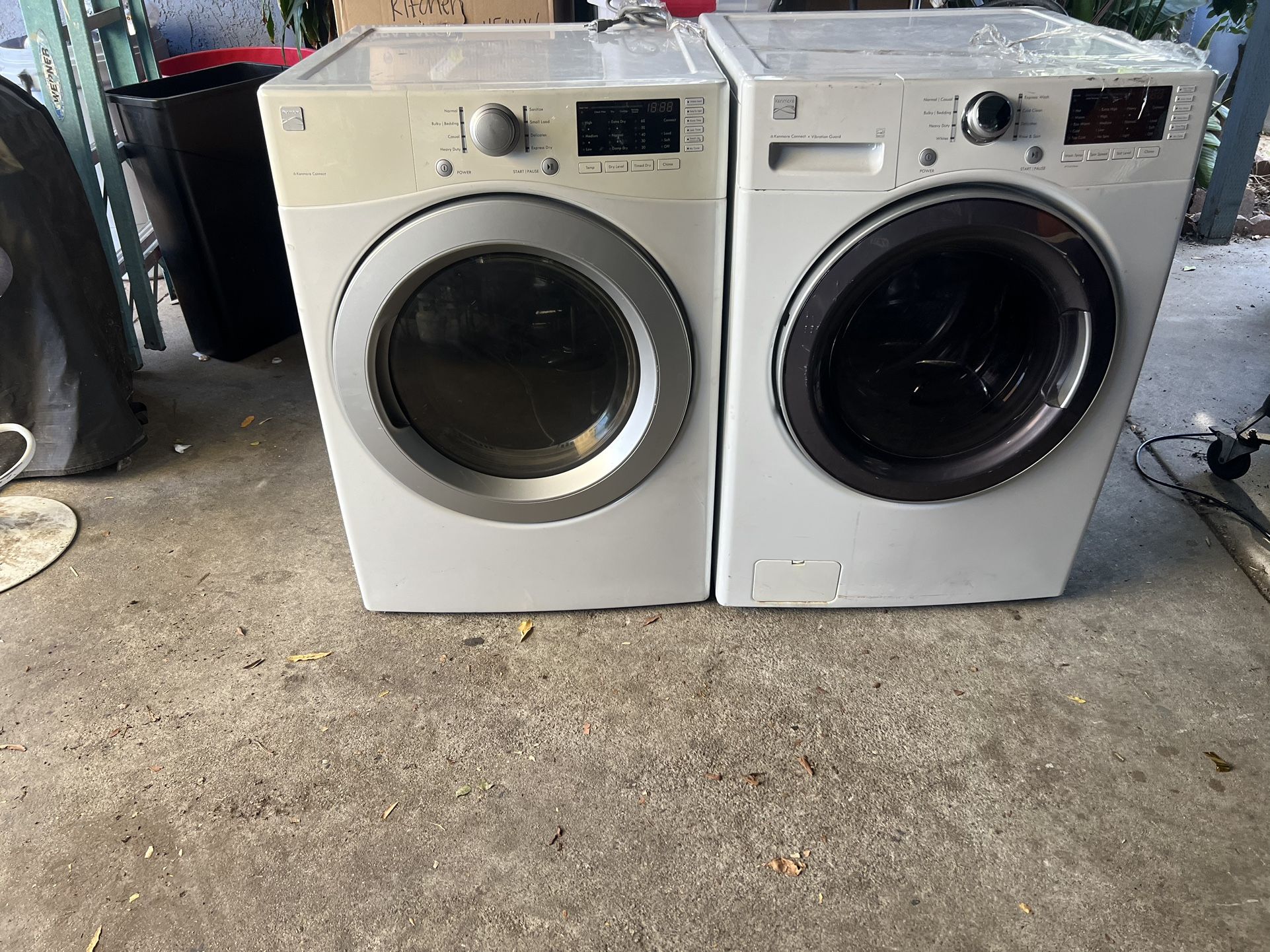 Front Loaders Washer And Gas Dryer. Works Well