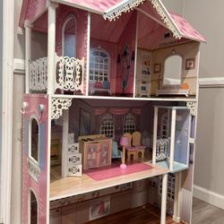 Doll House Used