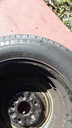 205 60 R 16 Michelin Tire