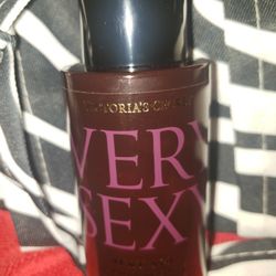 Women's Parfume Fragrance Mist (VERY SEXY) by Victoria Secret