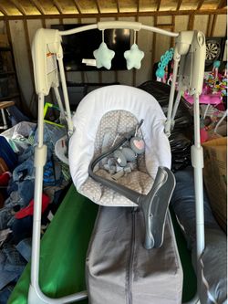 Graco baby swing