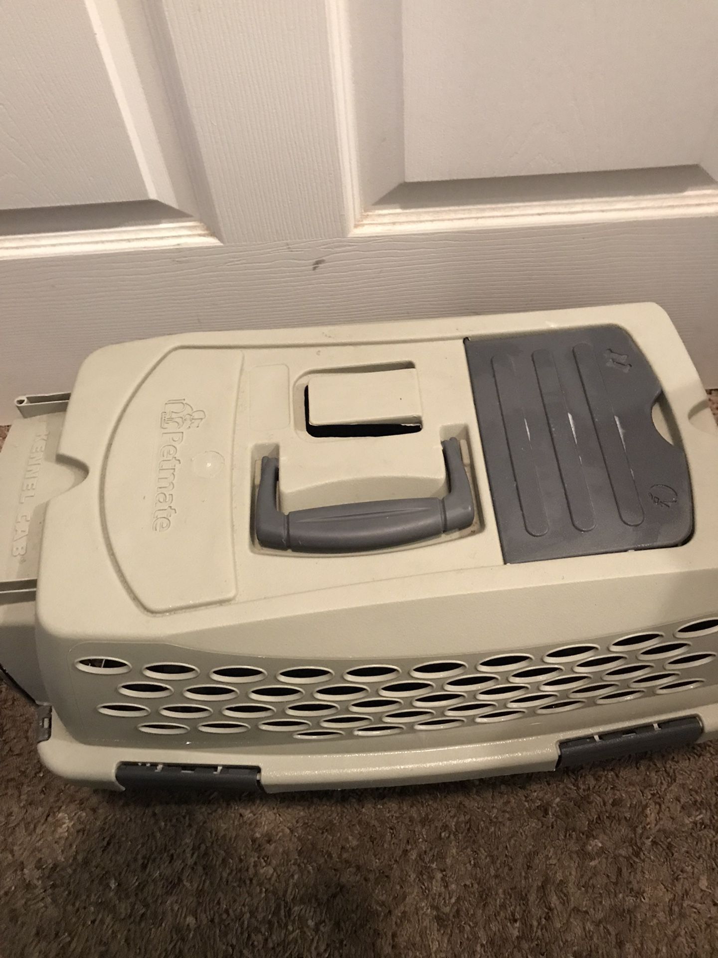 Pet Carrier Like New
