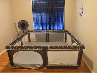 Playpen with padded mattress