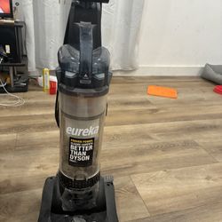 Eureka Airspeed Zuum 