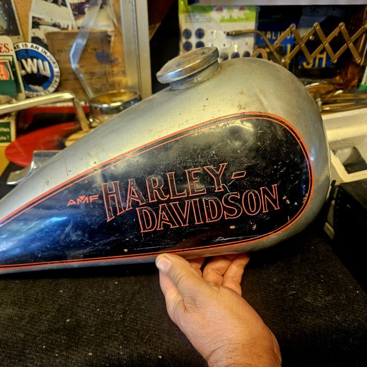 1978,,1979,,1980,, hardy davidson tank,AMF