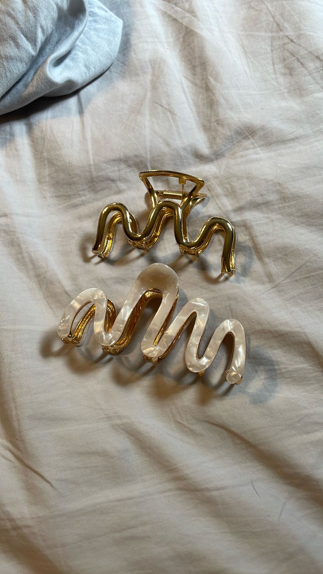 Golden Claw Clips