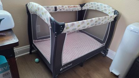 Baby Trend Pack ’N Play + Bassinet/Changer + 38"x26" Mattress