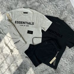 ESSENTIALS SHORT X TSHIRT SET 