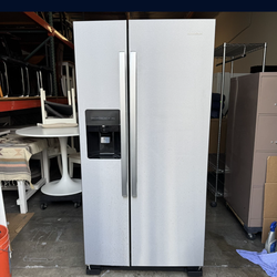 Amana - 21.4 Cu. Ft. Side-by-Side Refrigerator - Stainless Steel Very Clean and Excellent Condition Like New