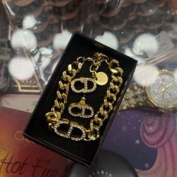 CD Bracelet And Ear Rings 