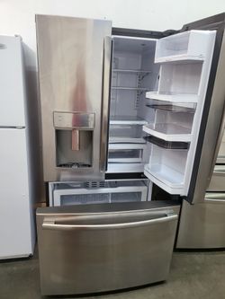 REFRIGERATOR GE STAINLESS STEEL