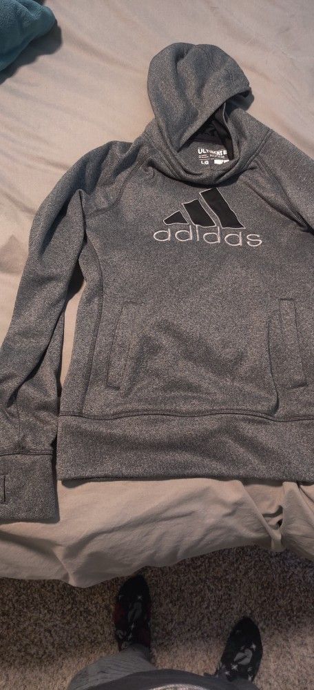 Adidas Sweater