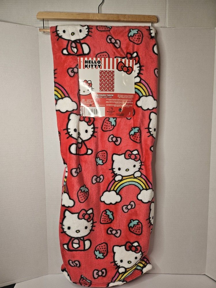 Hello Kitty Rainbows,Strawberries and Bows Plush Soft Throw Blanket 50"x70" NWT