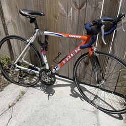 Bicycle - Trek 1000