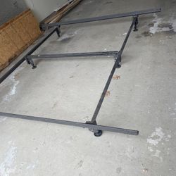 Bed Rail King Size Bed, No Tools Requiere All Latch’s Hook /fit Perfectly,, $55 Seagoville Tx 