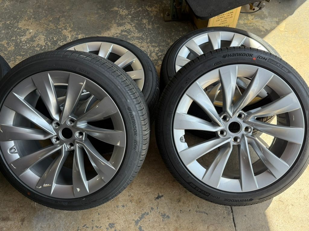 NEW 20” 2025 Tesla Model Y Juniper wheels Hankook EVO AS 255/40/20 Tires With Sensors 100% 