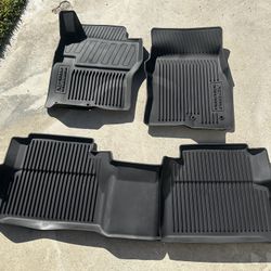 OEM 2024 Nissan Frontier Pro 4X Floor Mads all weather 