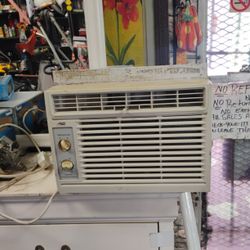 Window AC Unit $75