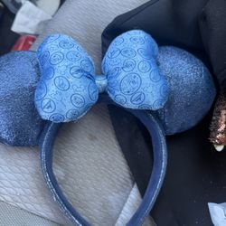 Shimmer navy blue ears with bright blue bow! Used 