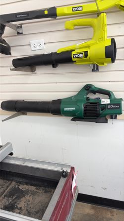 Master force blower with battery