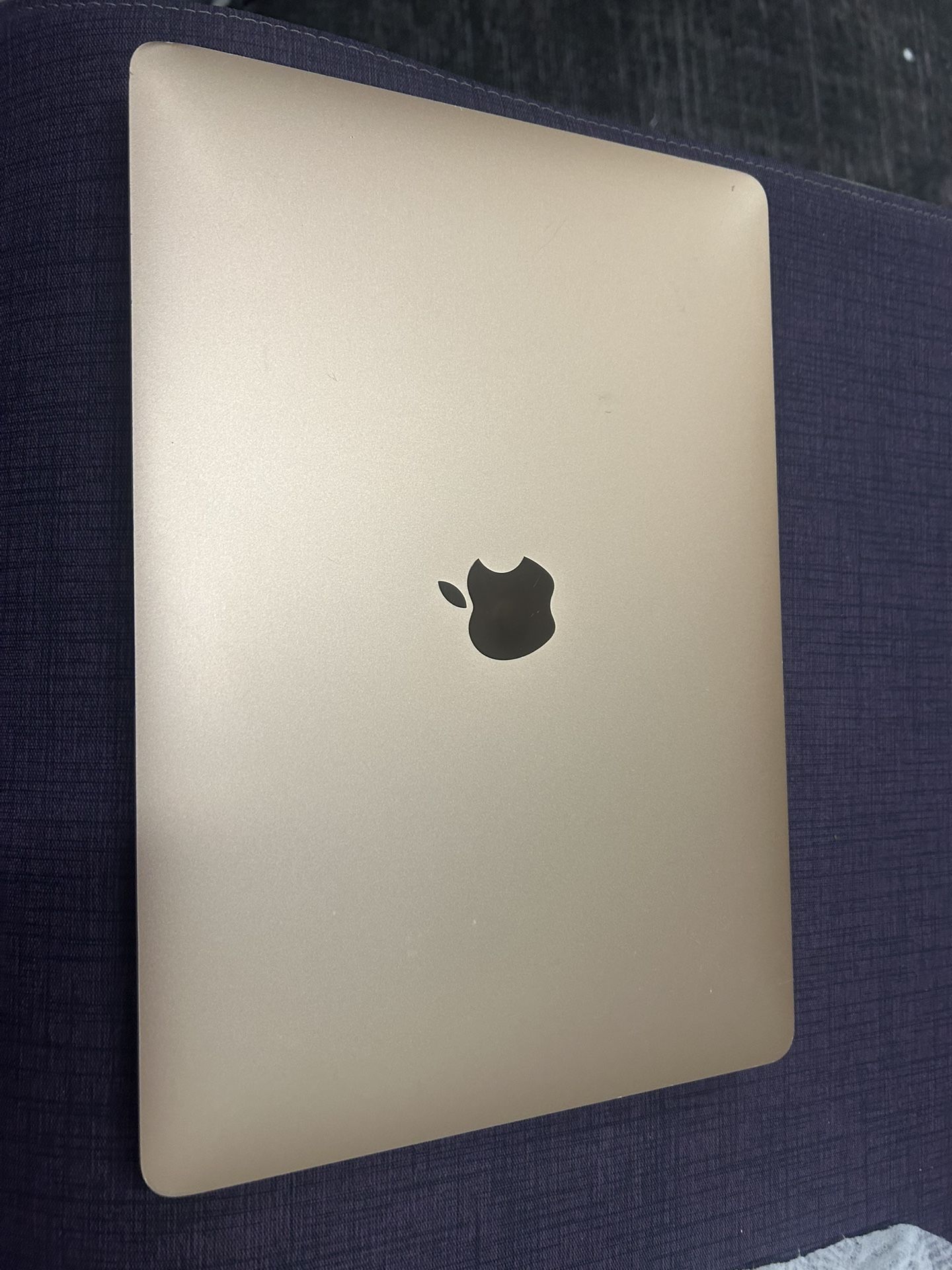 2020 Rose Gold Macbook Air