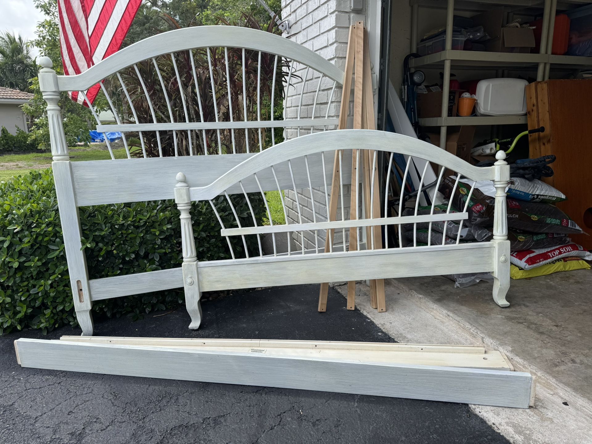 Ethen Allen Bed and Frame 