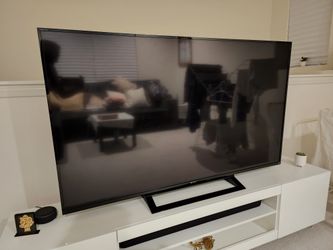 Sony Bravia 60in TV For Sale