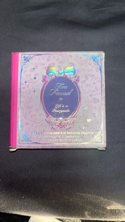 Life's A Fairytale Mini Eye Shadow Palette