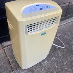 PORTABLE AIR CONDITIONER 