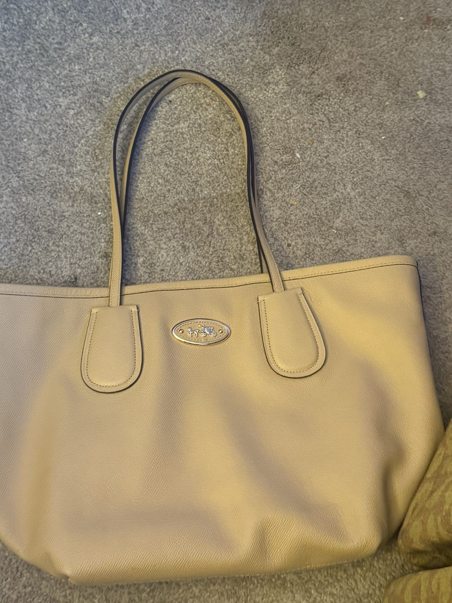 Beautiful Coach Large Shoulder Bag