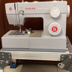 Sewing Machine (Maquina  de Coser)