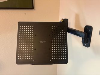 Monitor / laptop wall mount