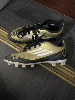 Adidas Soccer Shoes #2.5y