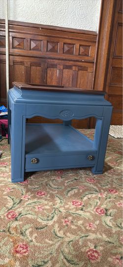 Bassett furniture coffee table /side table PRICE NEGOTIABLE