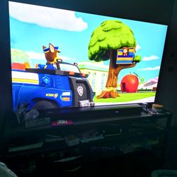 QLED SAMSUNG 65 INCH SMART TV 