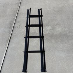 RV bunk ladder