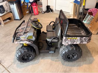 Peg perego John Deere gator xuv ride on toy- IGOD0083 (CAMO)