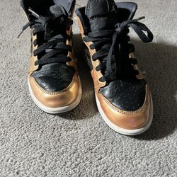 Jordan 1 Trainer Shoes Gold N Black 