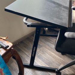 Urban Winds Adjustable Desk And Office Chair 