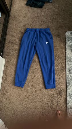 blue men’s size large nike sweats