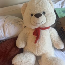 cute huge white teddy bear non smoker home pet free home