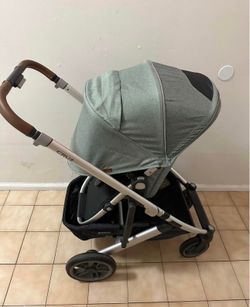 Uppa baby cruz v2 stroller