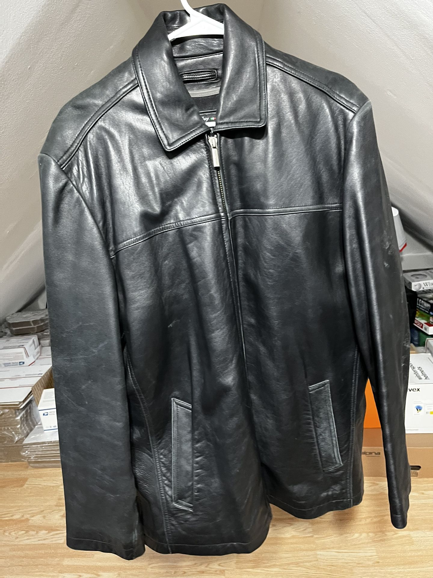 Wilsons Leather Jacket Mens Size M for Sale in Des Plaines, IL
