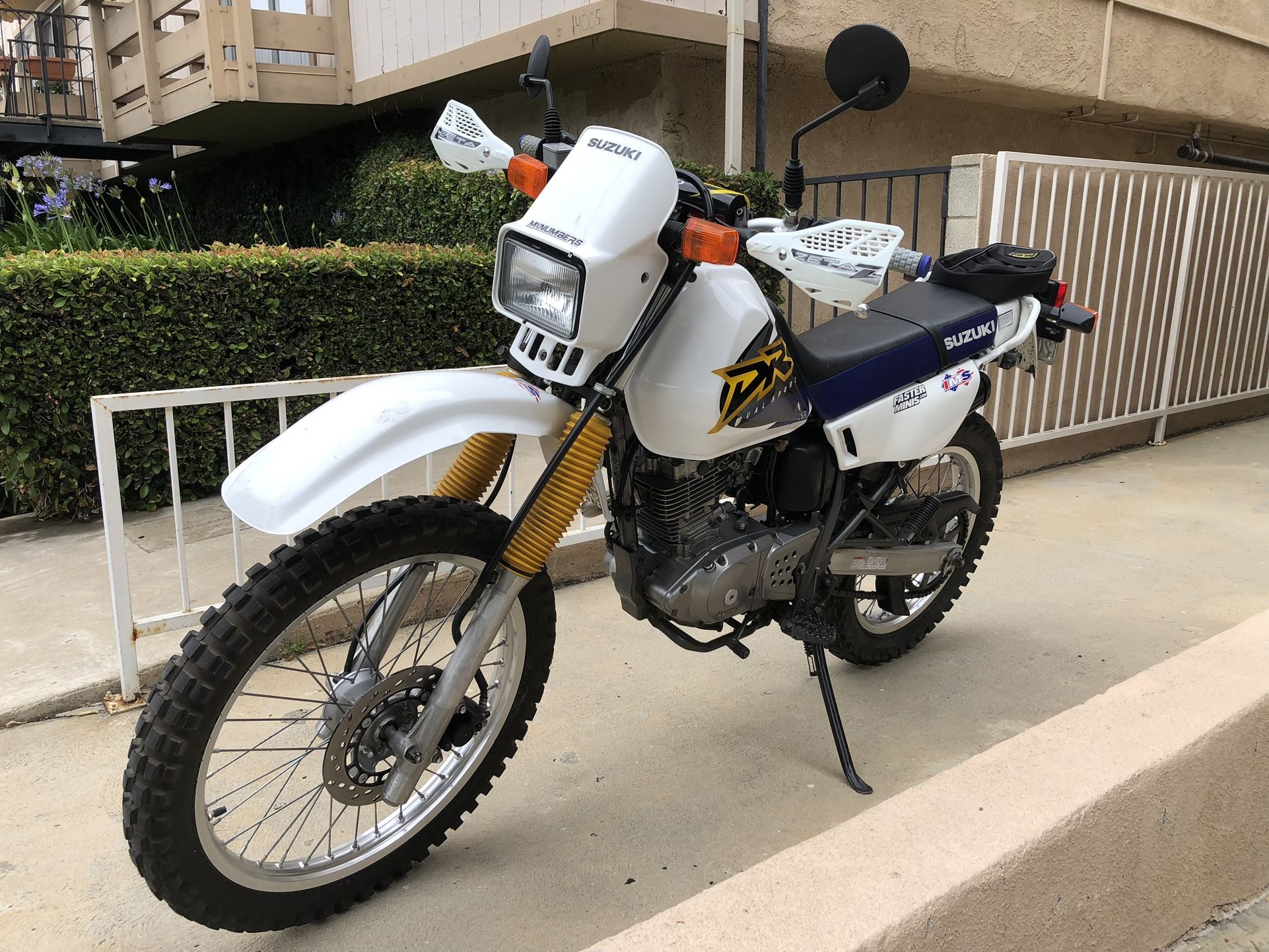 2000 Suzuki DR 200